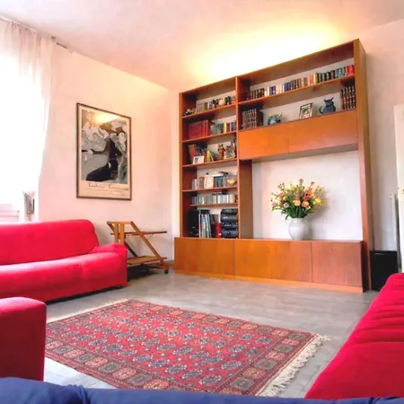 Cappuccini Spacious 3br Family Apartment, Fast Tram