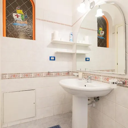 Cappuccini Family & Group 3 Bedrooms Jacuzzi Fast Wi-fi Air Conditioned Tram *