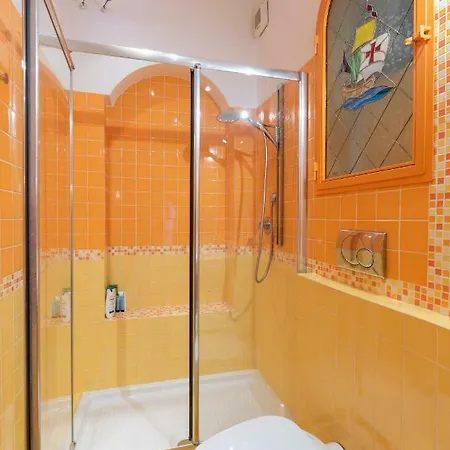 Cappuccini Family & Group 3 Bedrooms Jacuzzi Fast Wi-fi Air Conditioned Tram *